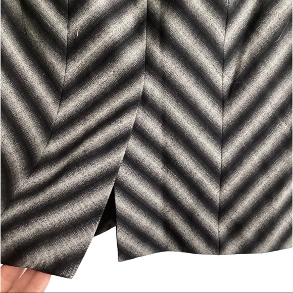 L.A.M.B. y2k Chevron Print Skirt - Picture 3 of 5